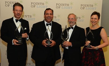 points of light award winners 2016
